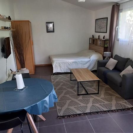Maisonnette Au Calme แฌเนอวีลิเยร์ ภายนอก รูปภาพ