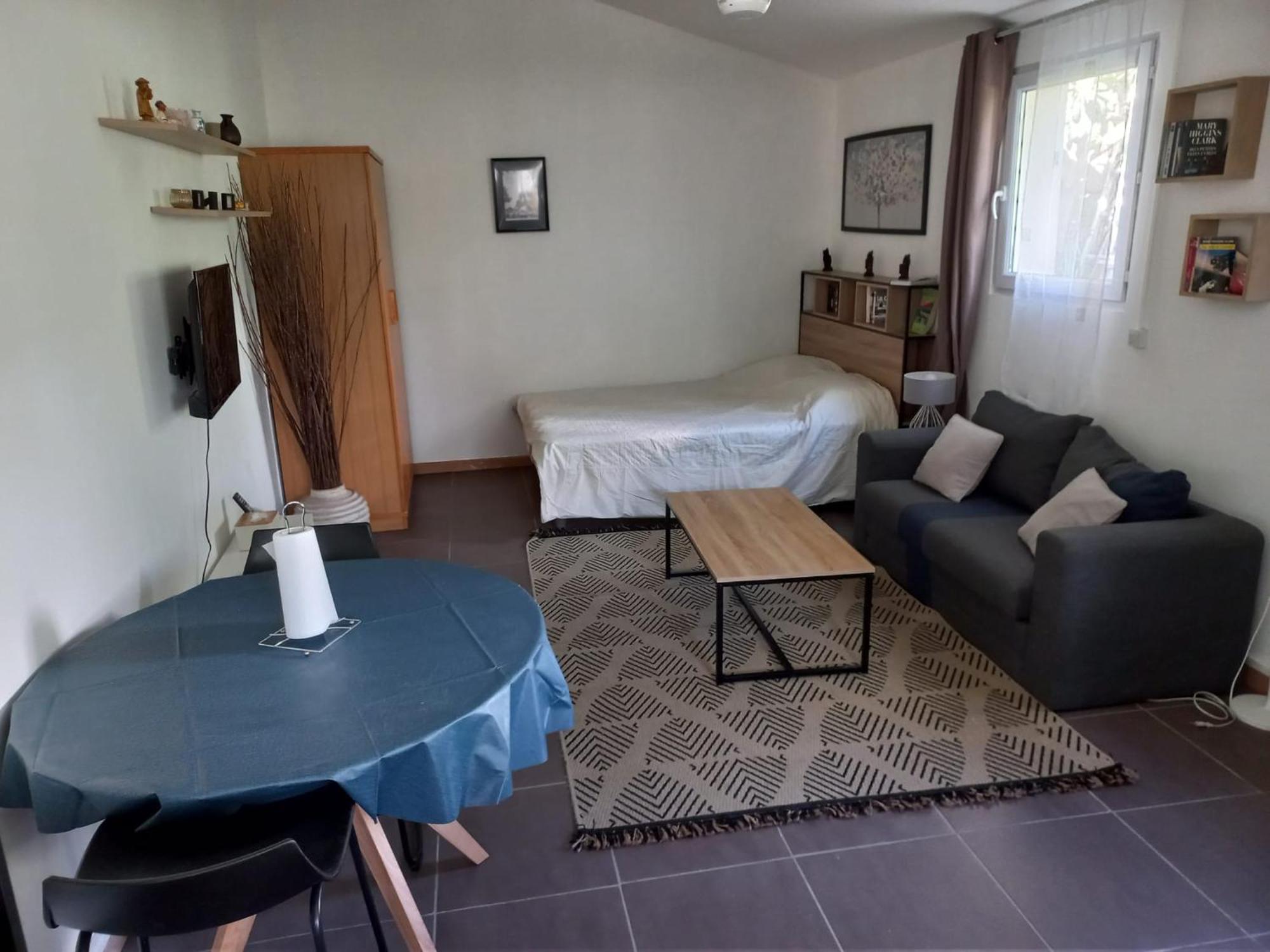 Maisonnette Au Calme แฌเนอวีลิเยร์ ภายนอก รูปภาพ